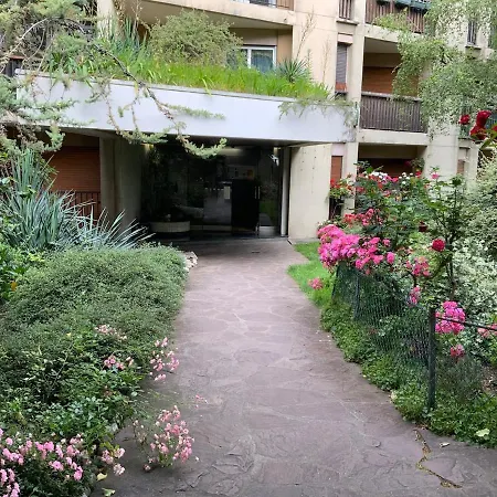 Ecrin De Fleurs Apartment *